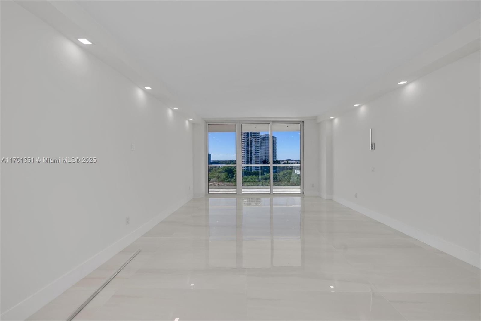 2600 Island Blvd #903, Aventura, Florida image 30