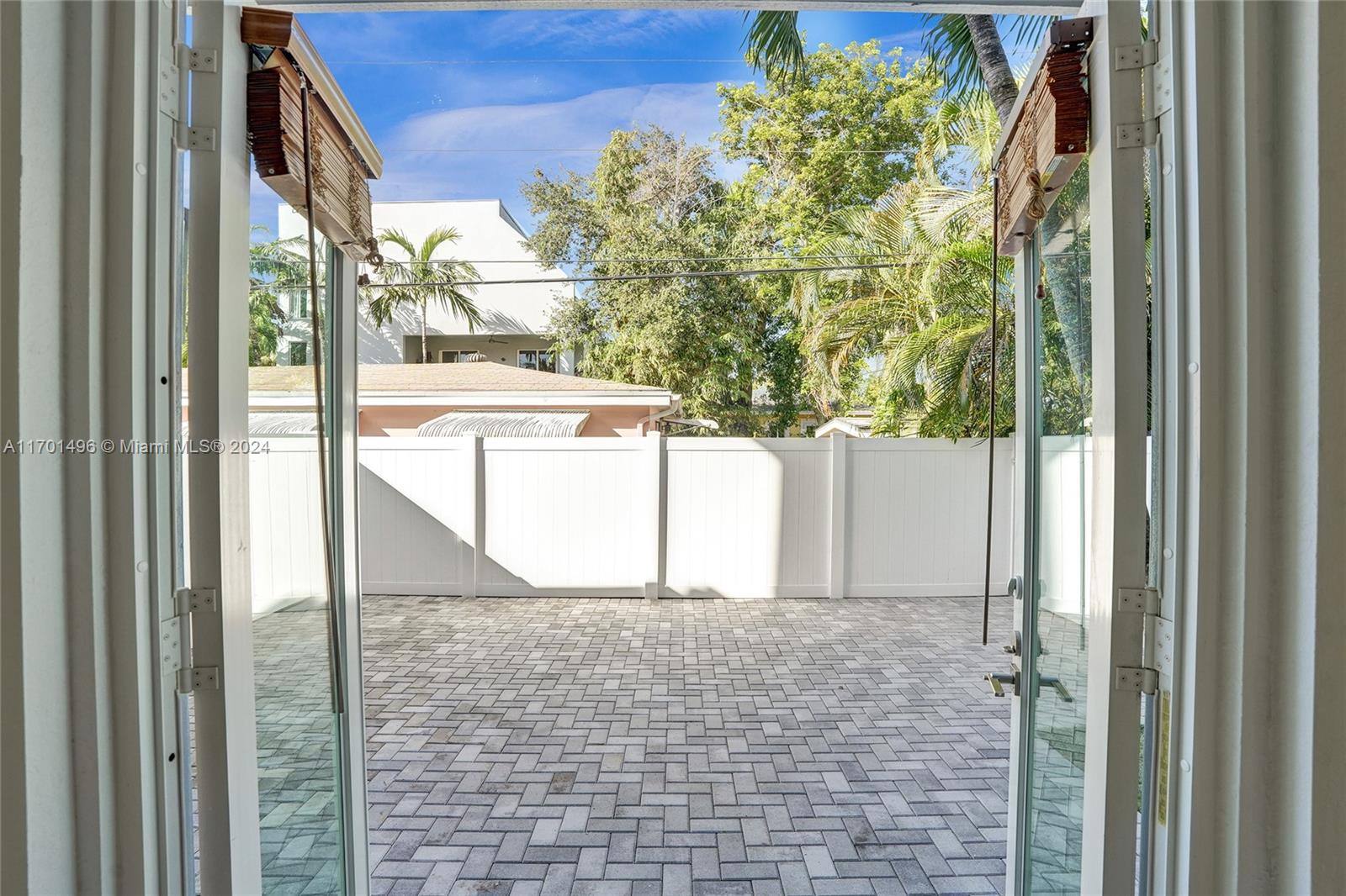 605 NE 11th Ave, Fort Lauderdale, Florida image 16