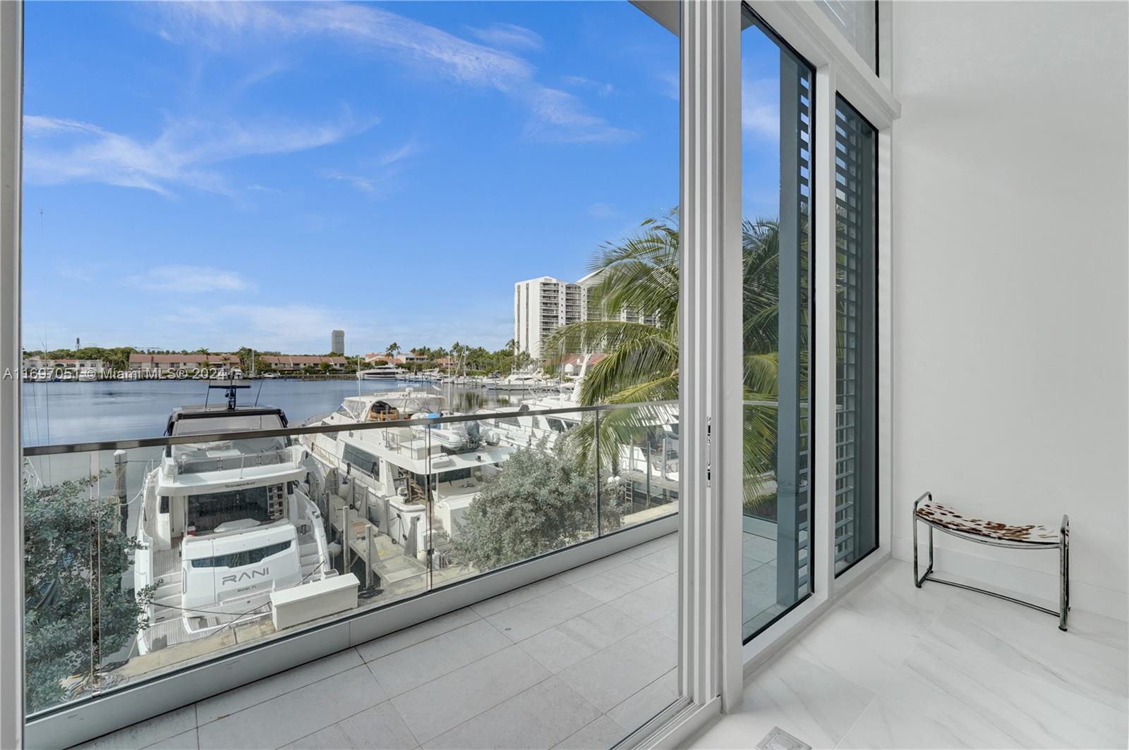 3750 Yacht Club Dr #TH6, Aventura, Florida image 9