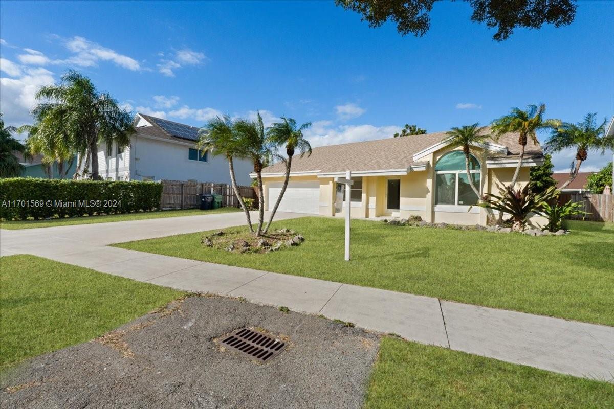 9751 SW 219th St, Cutler Bay, Florida image 33