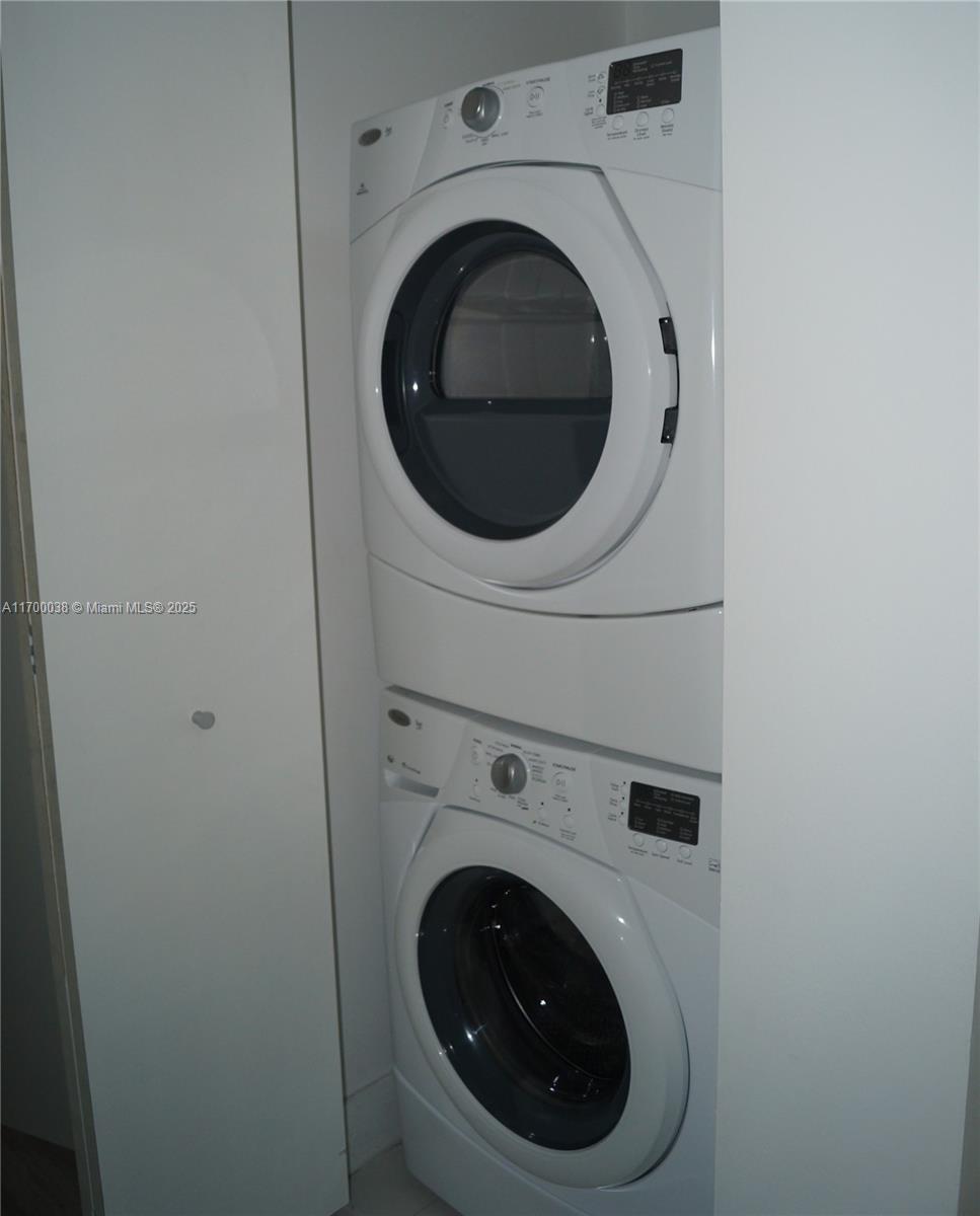 Listing Photo 14