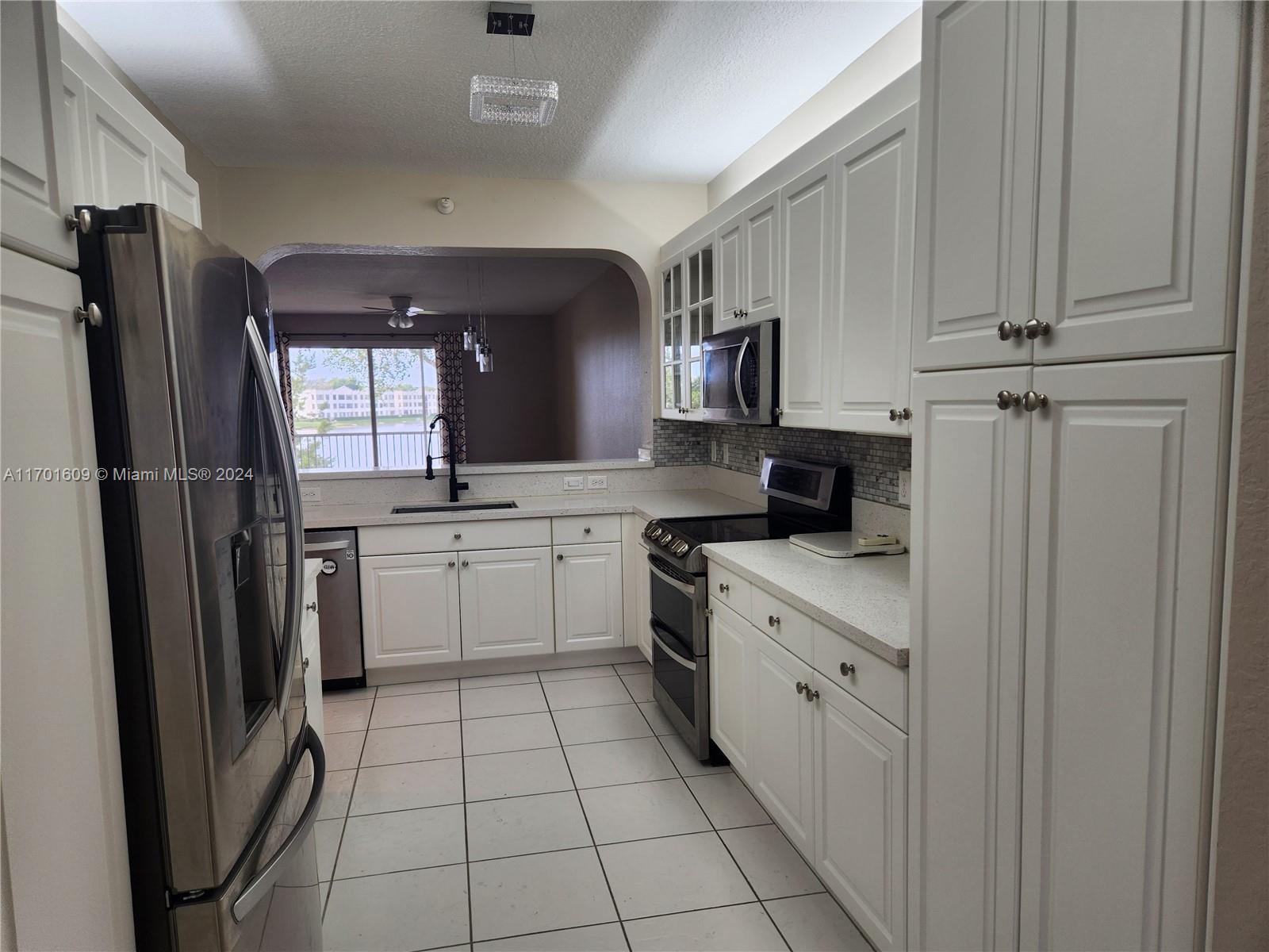 7623 Southampton Ter #201, Tamarac, Florida image 12