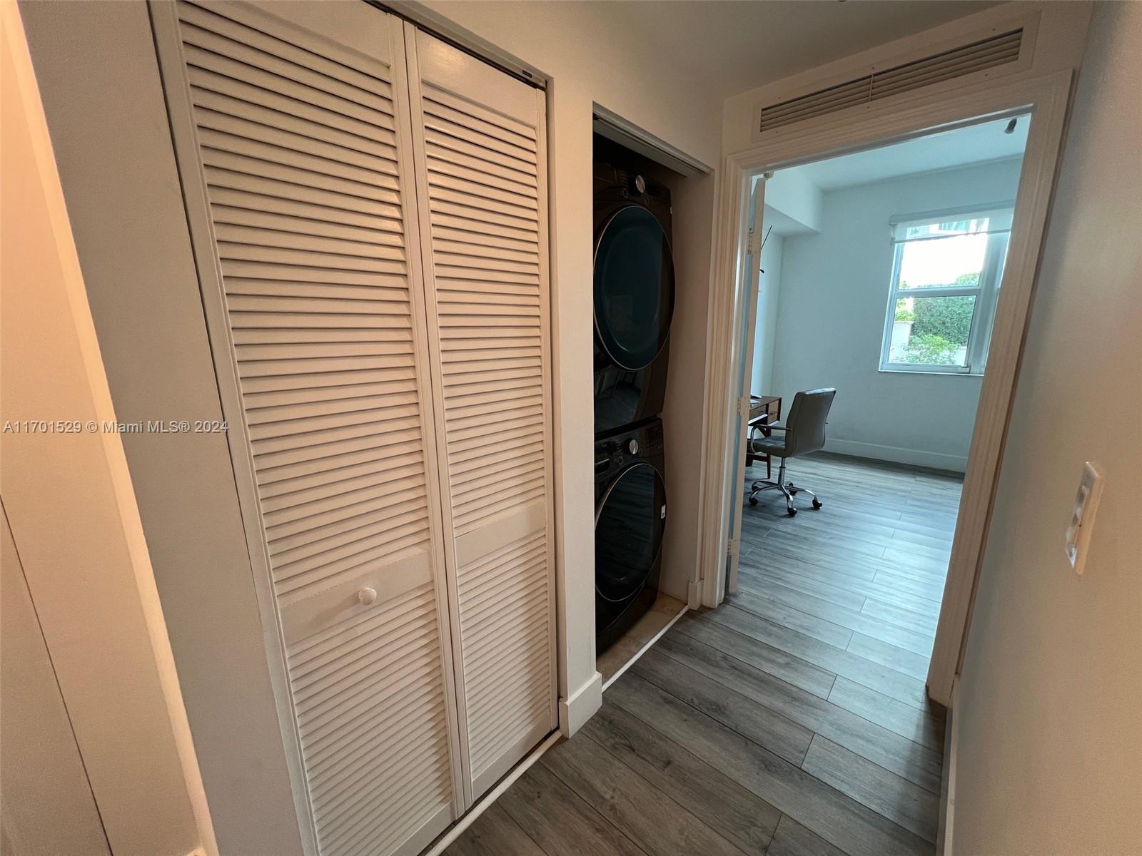 7900 Harbor Island Dr #521, North Bay Village FL 33141