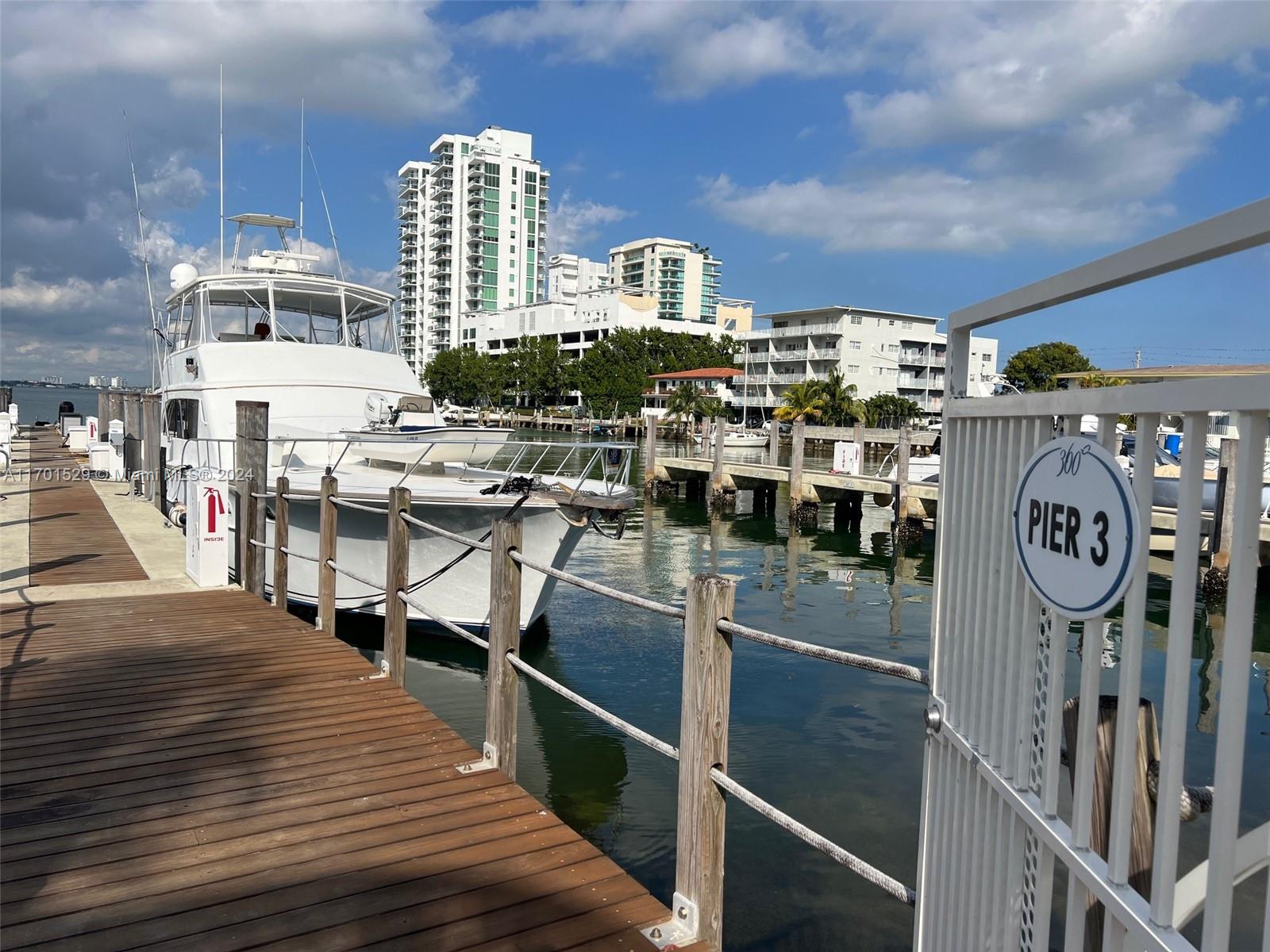7900 Harbor Island Dr #521, North Bay Village FL 33141