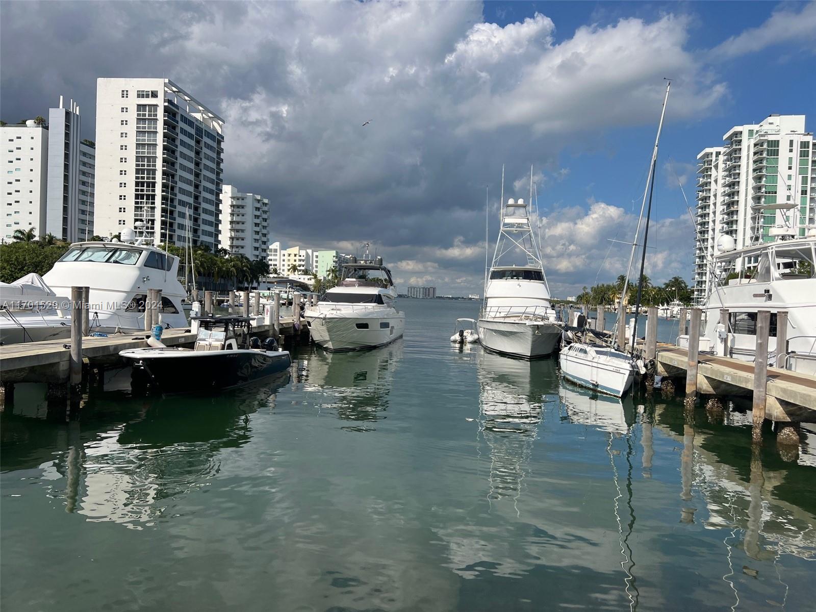 7900 Harbor Island Dr #521, North Bay Village FL 33141