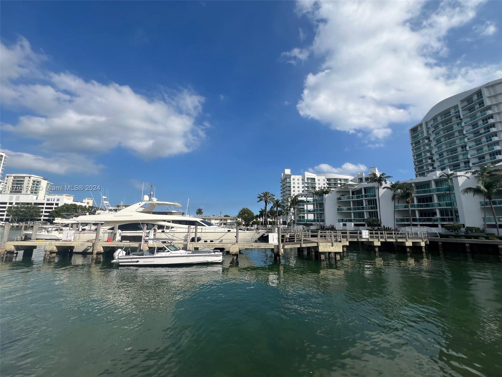 7900 Harbor Island Dr #521, North Bay Village FL 33141