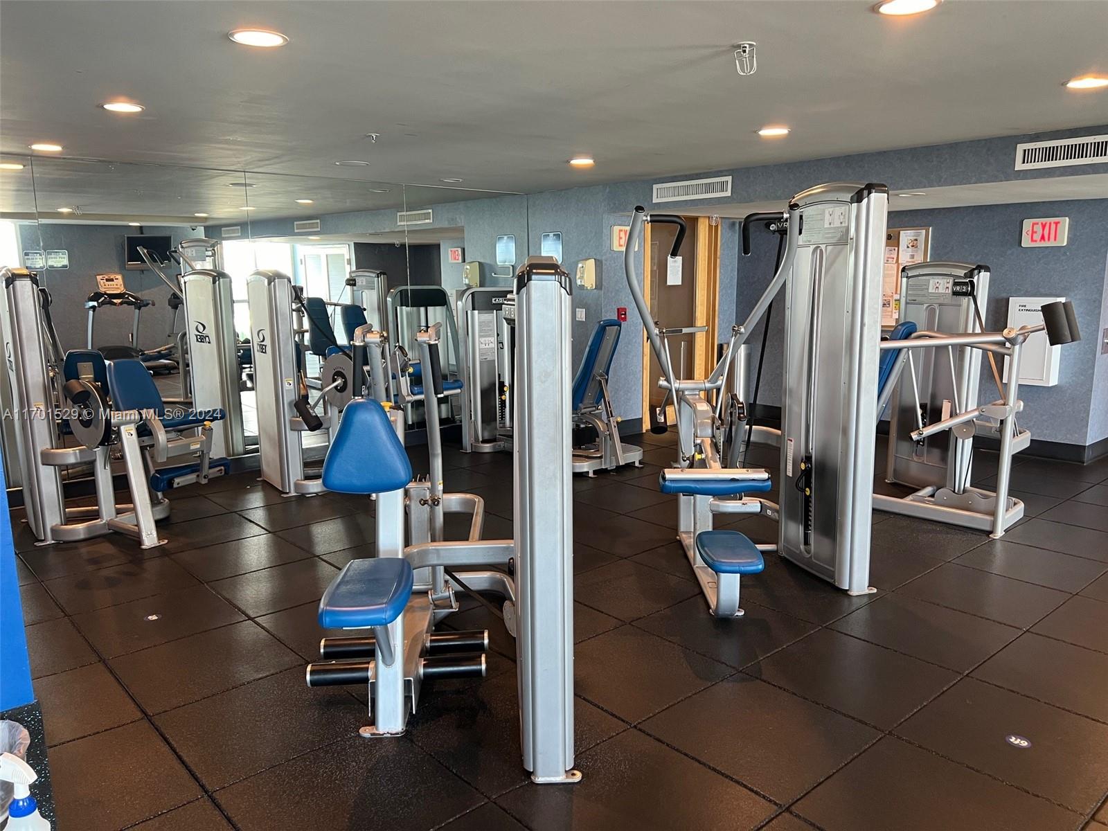 7900 Harbor Island Dr #521, North Bay Village FL 33141