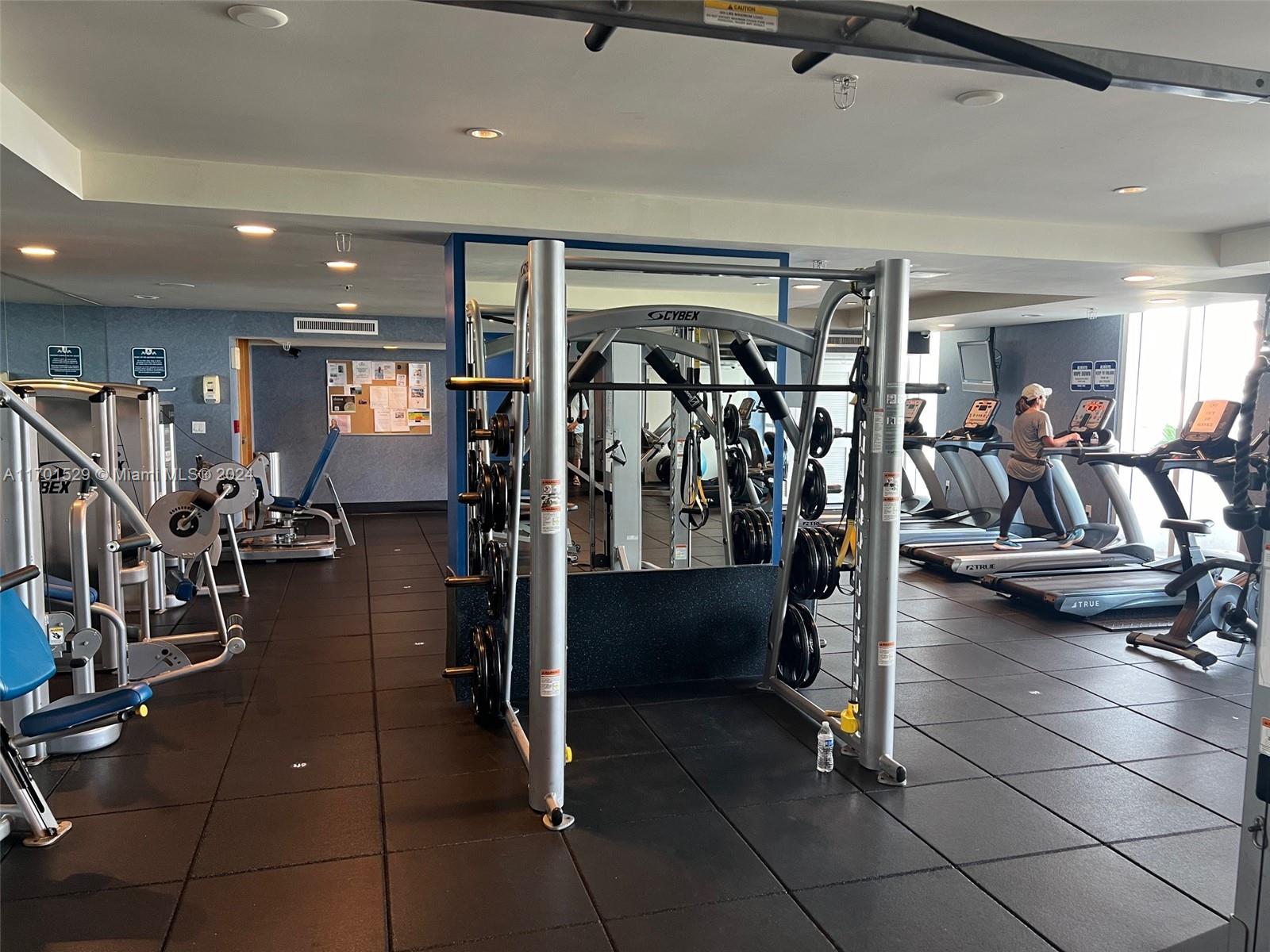 7900 Harbor Island Dr #521, North Bay Village FL 33141