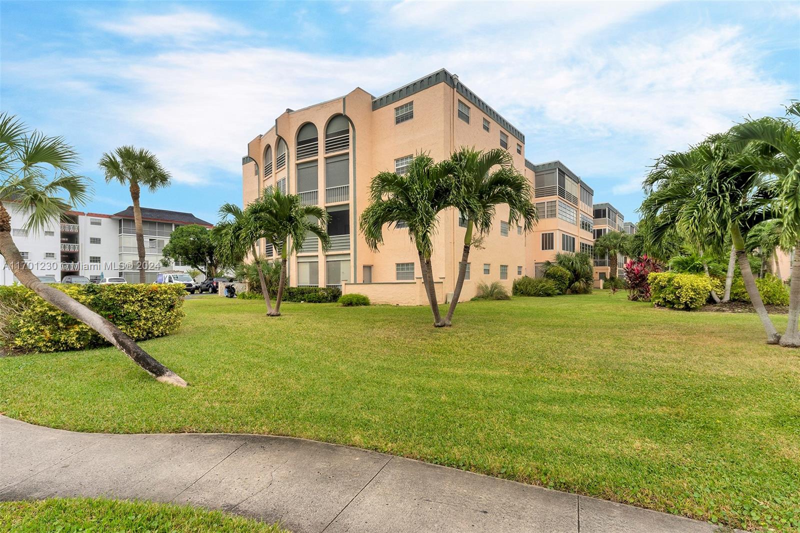 4281 NW 41st St #220, Lauderdale Lakes, Florida image 1