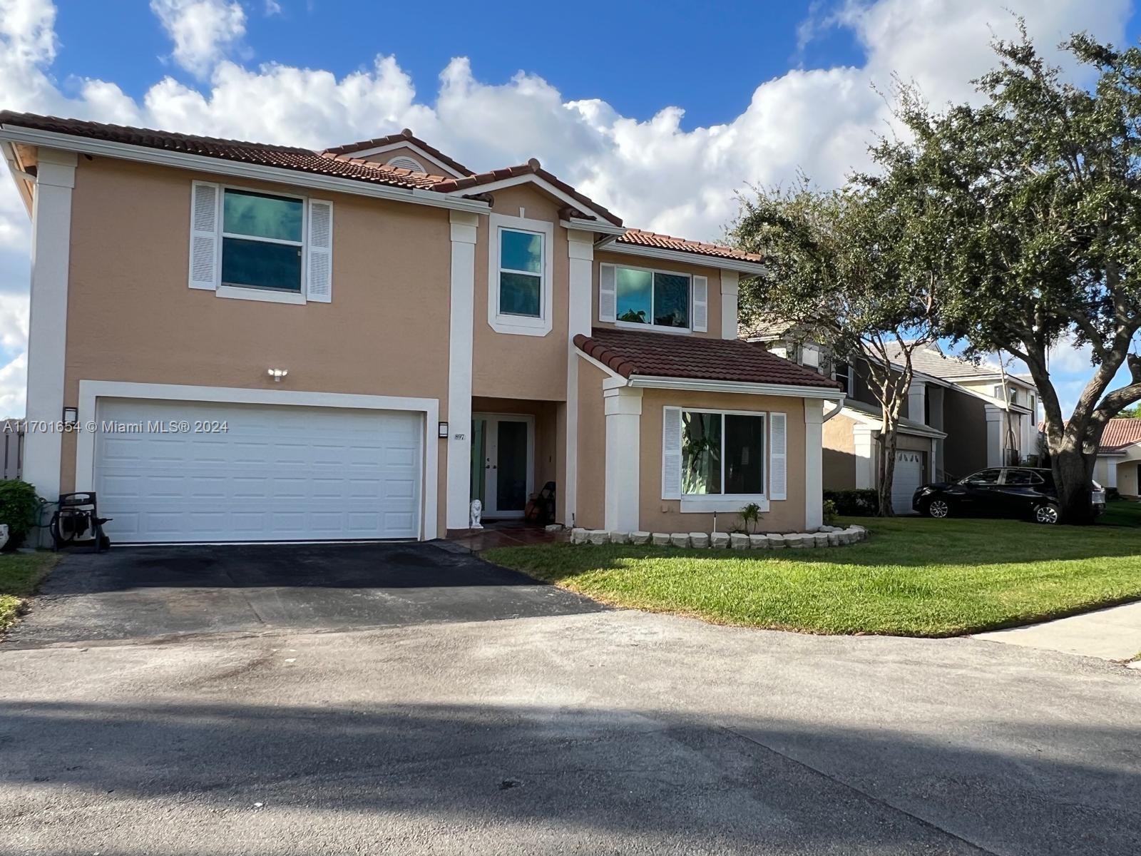 897 NW 97th Ave, Plantation, Florida image 2