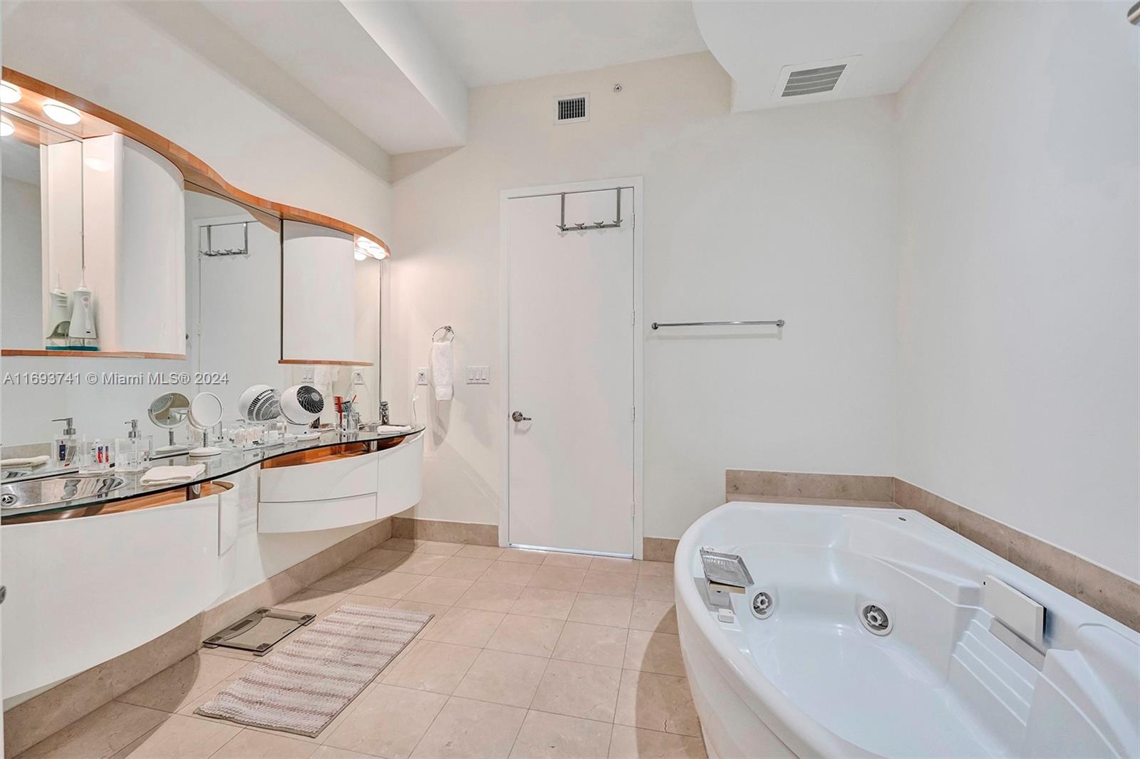 Listing Photo 31