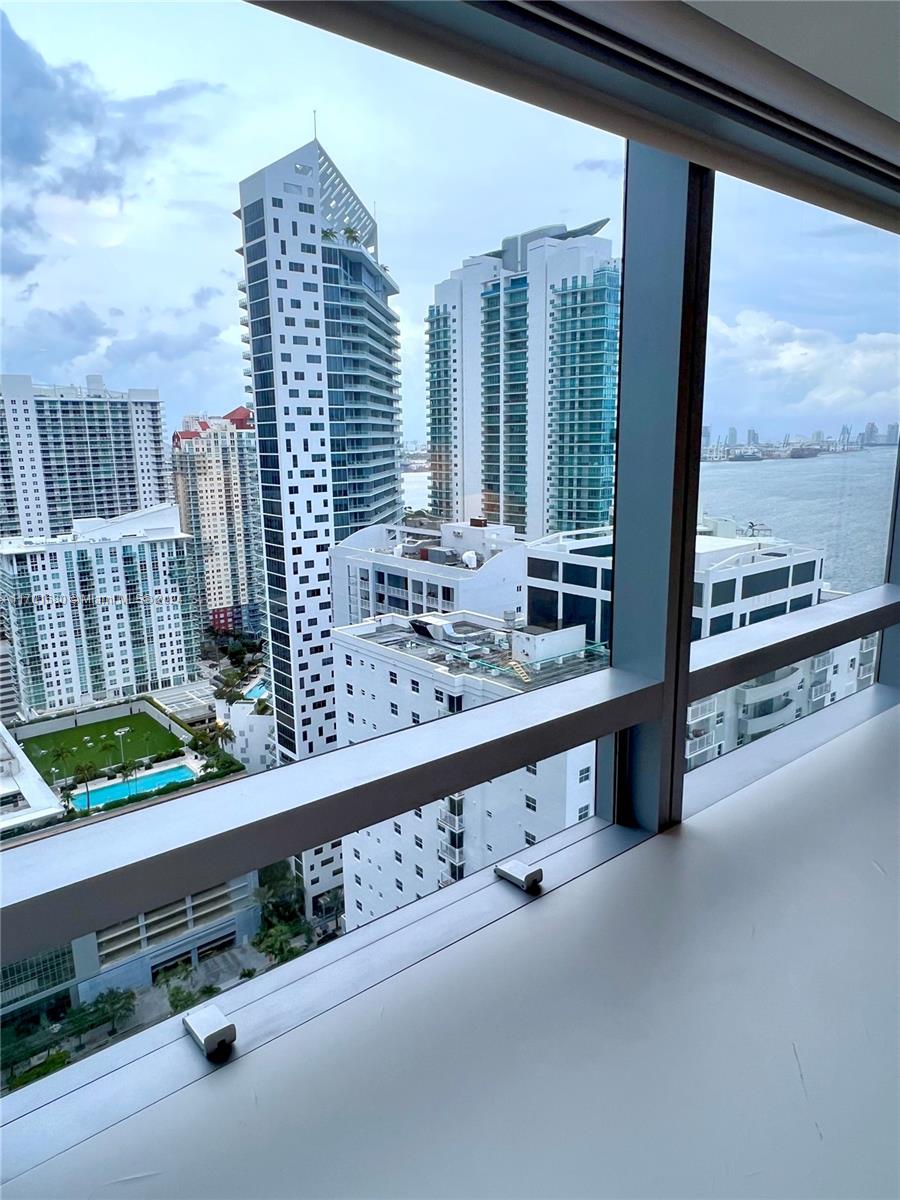 1435 Brickell Ave #3307, Miami, Florida image 37