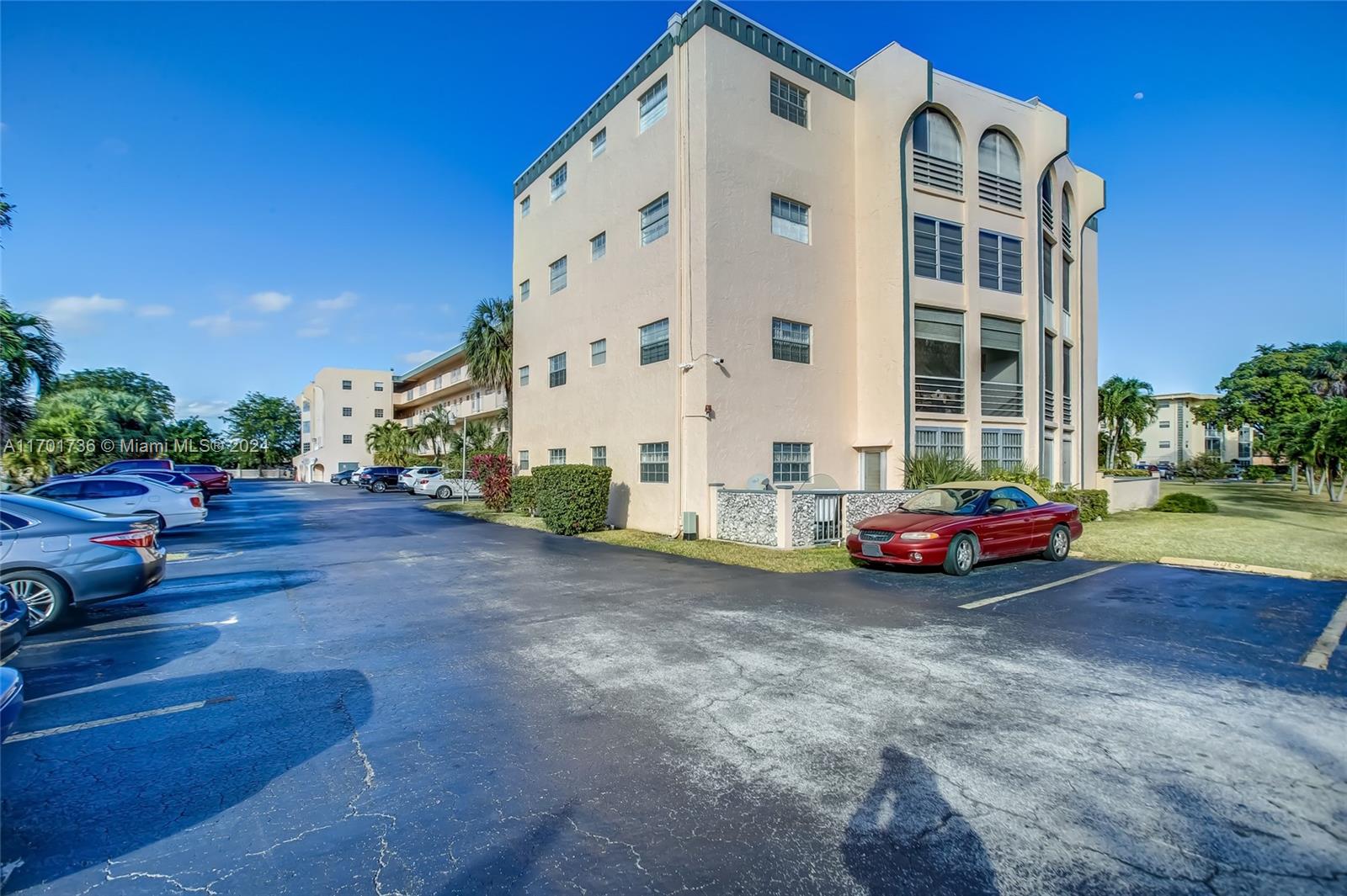 4281 NW 41st St #314, Lauderdale Lakes, Florida image 13