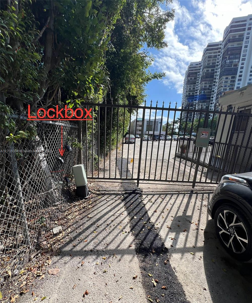 2201 Brickell Ave #98, Miami FL 33129