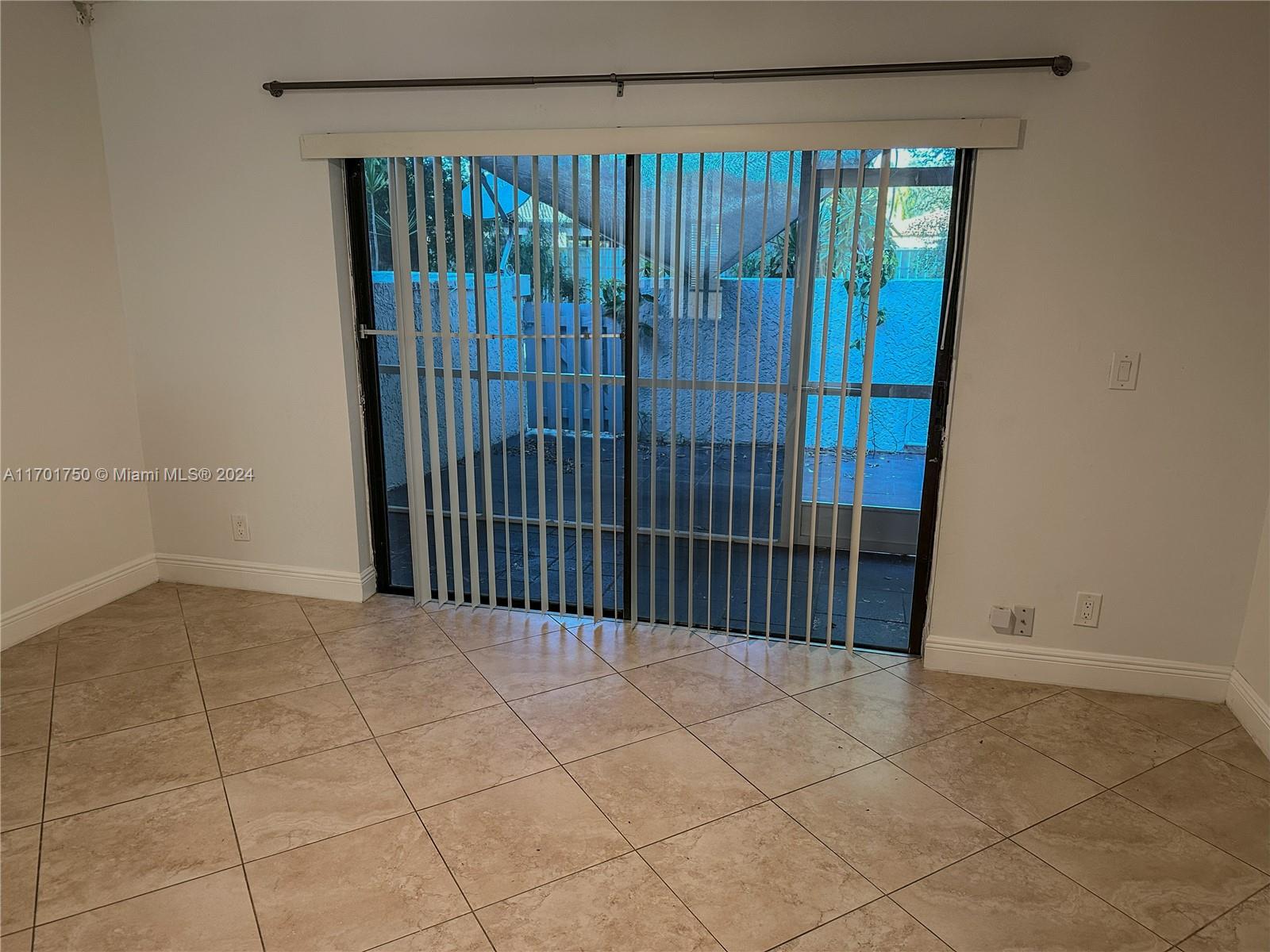 9767 Riverside Dr #72-2, Coral Springs, Florida image 17