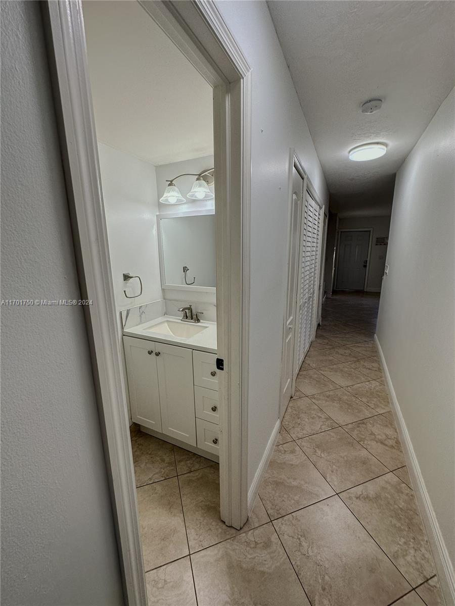 9767 Riverside Dr #72-2, Coral Springs, Florida image 22