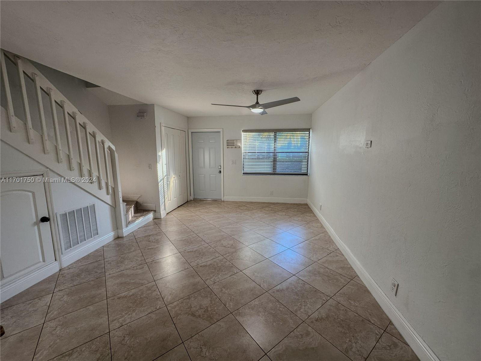 9767 Riverside Dr #72-2, Coral Springs, Florida image 5