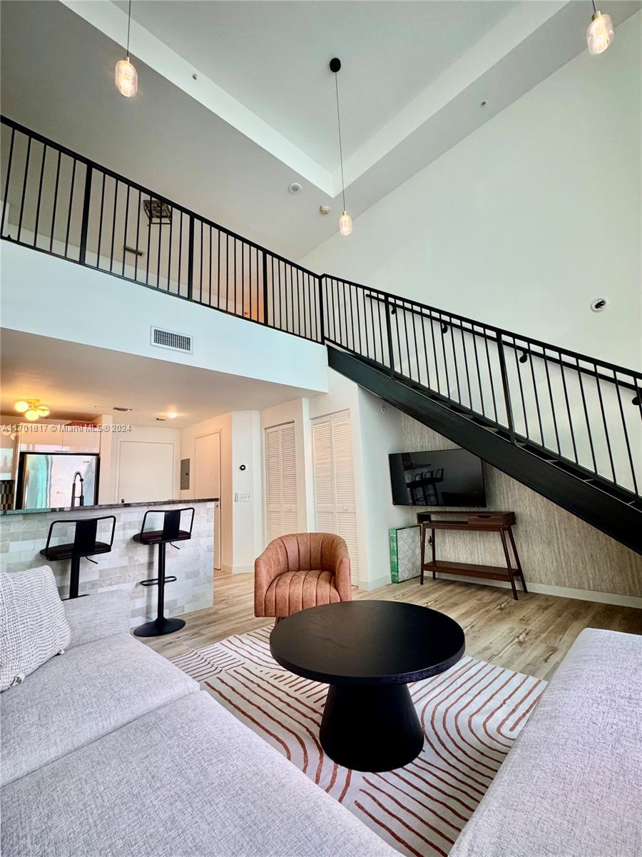 300 S Biscayne Blvd #L-1210, Miami FL 33131