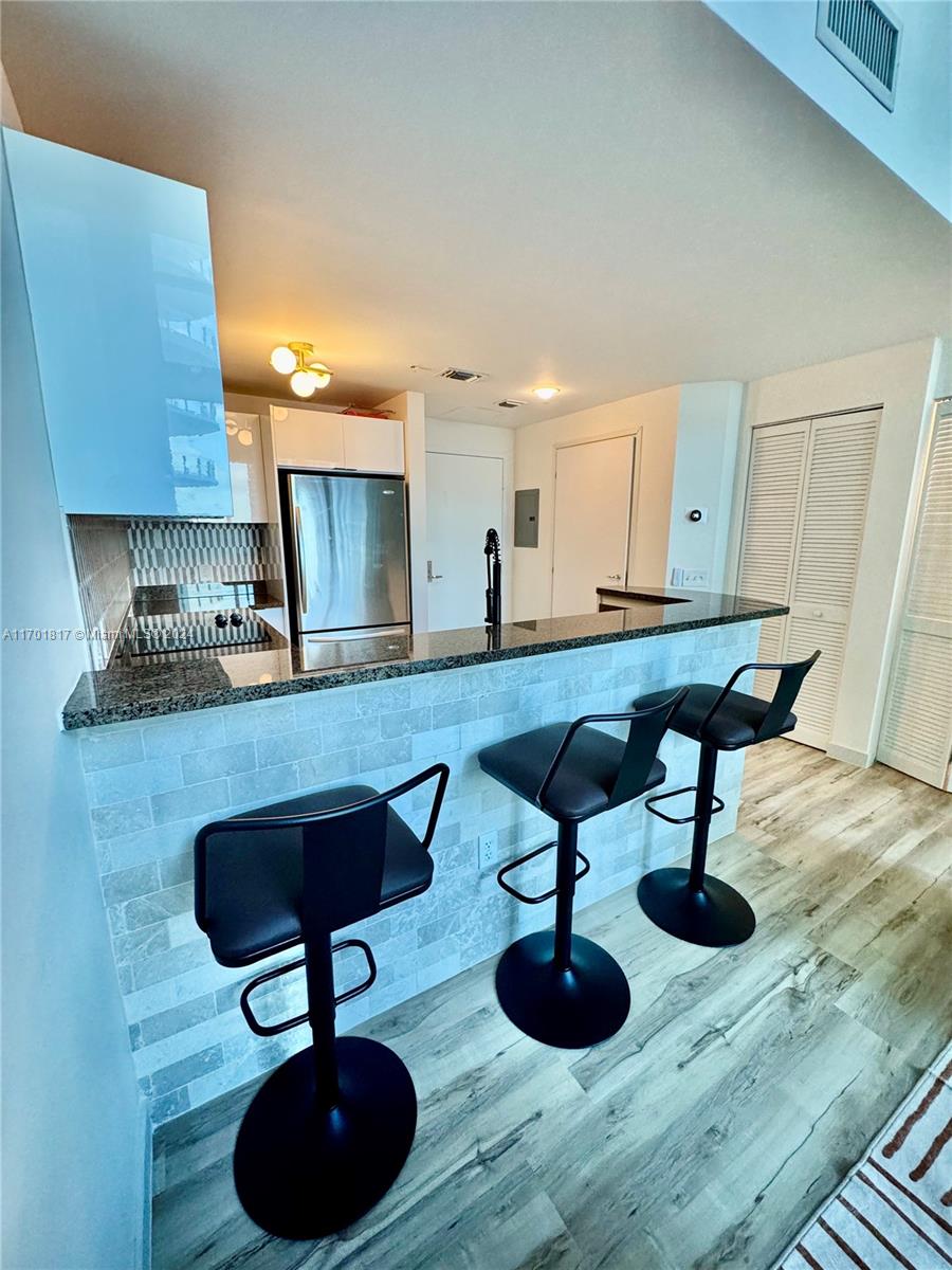 300 S Biscayne Blvd #L-1210, Miami FL 33131