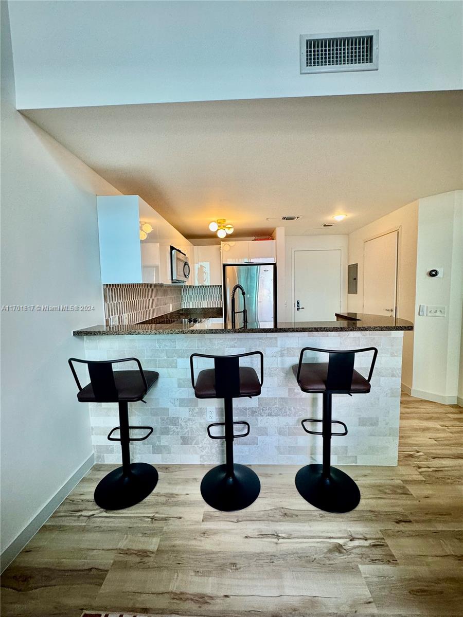 300 S Biscayne Blvd #L-1210, Miami FL 33131