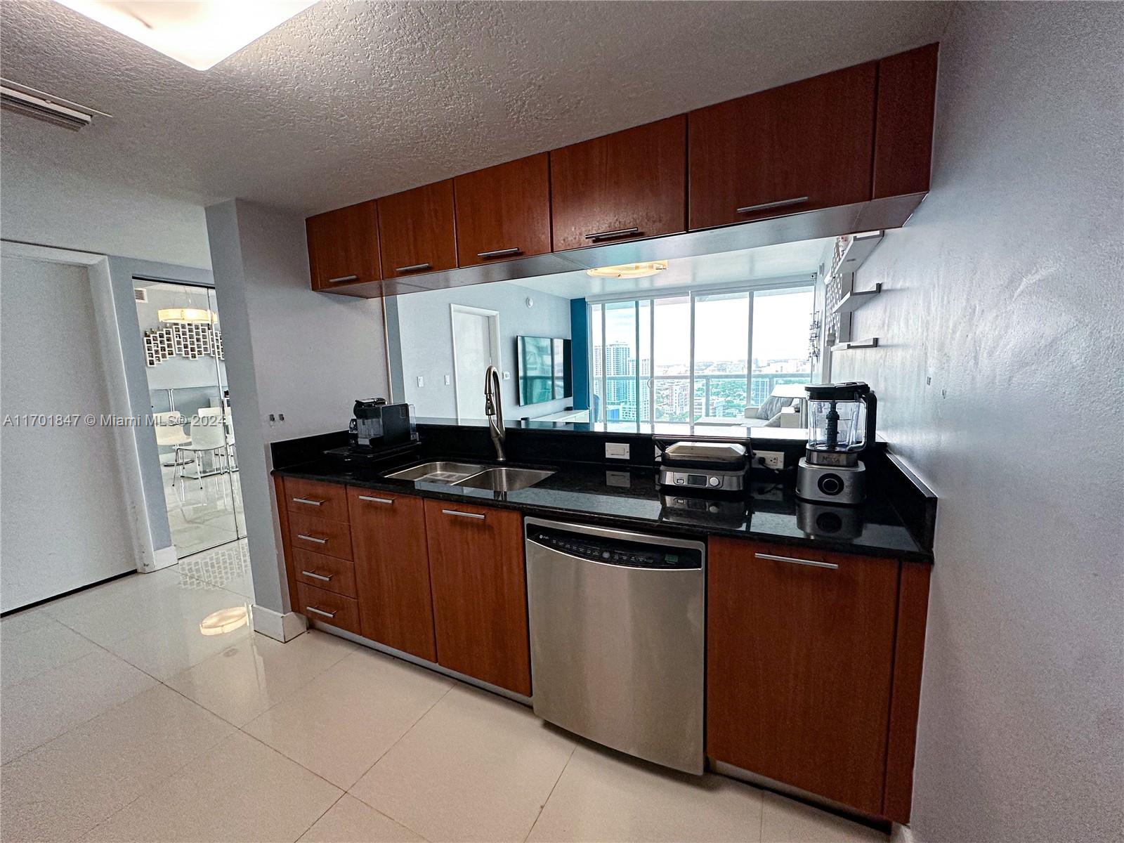 1800 N Bayshore Dr #3510, Miami, Florida image 2