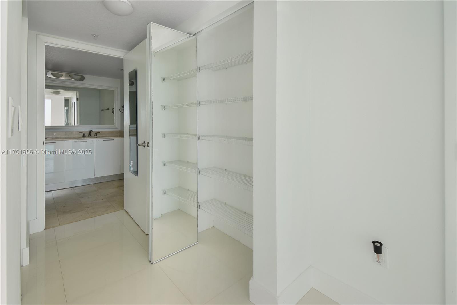 1800 N Bayshore Dr #3510, Miami FL 33132