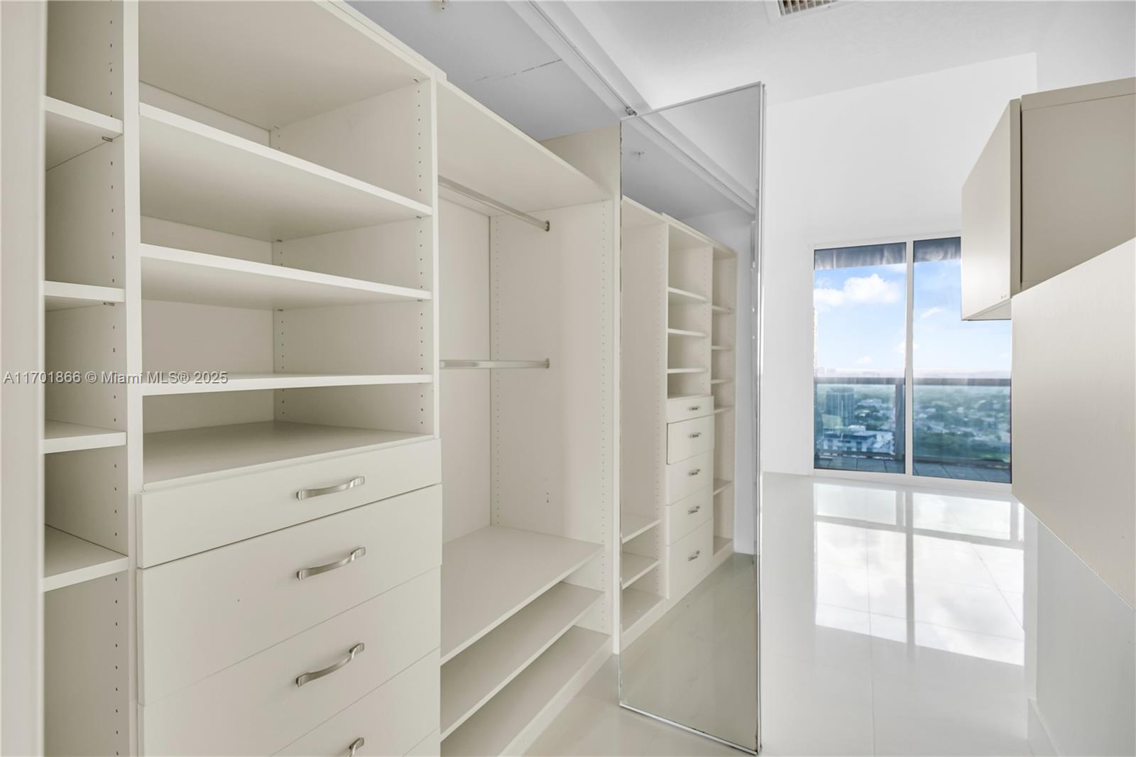 1800 N Bayshore Dr #3510, Miami FL 33132