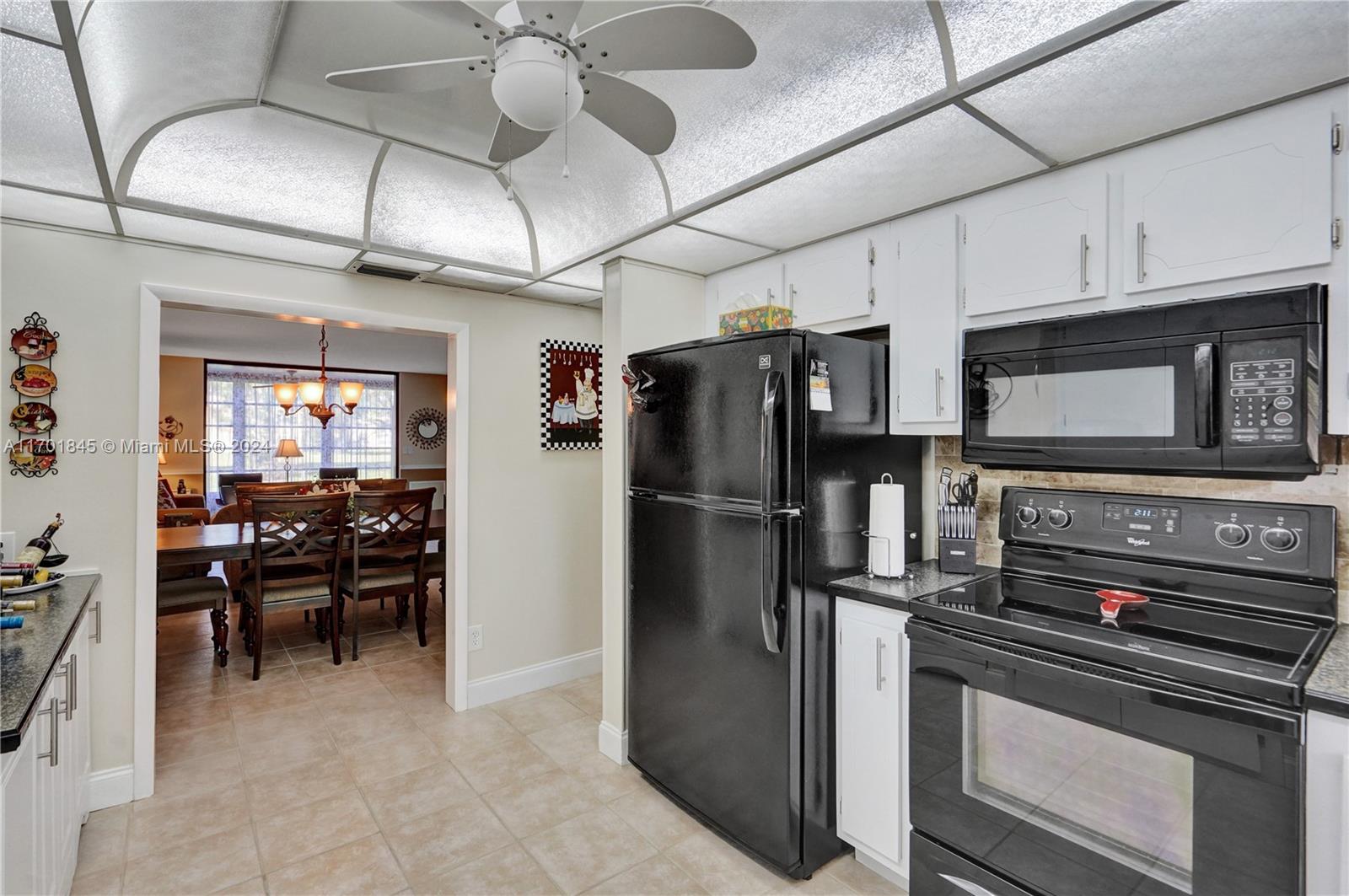 9330 Sunrise Lakes Blvd #109, Sunrise, Florida image 19