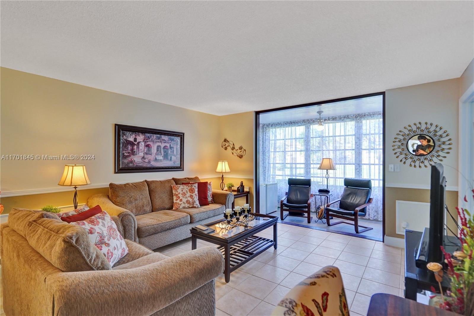 9330 Sunrise Lakes Blvd #109, Sunrise, Florida image 3