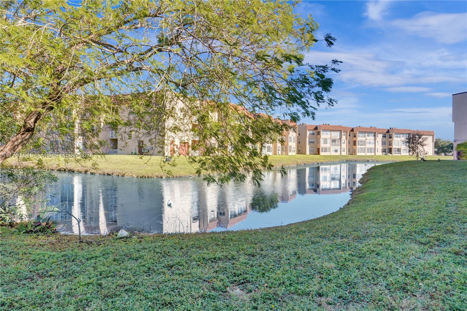 9330 Sunrise Lakes Blvd #109, Sunrise, Florida image 42