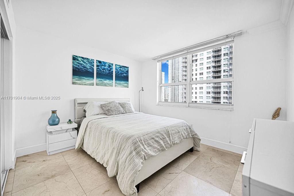 1155 Brickell Bay Dr #2004, Miami, Florida image 32