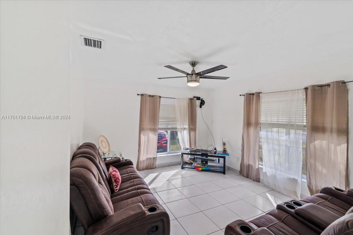 12545 SW 32nd Ter, Miami, Florida image 10