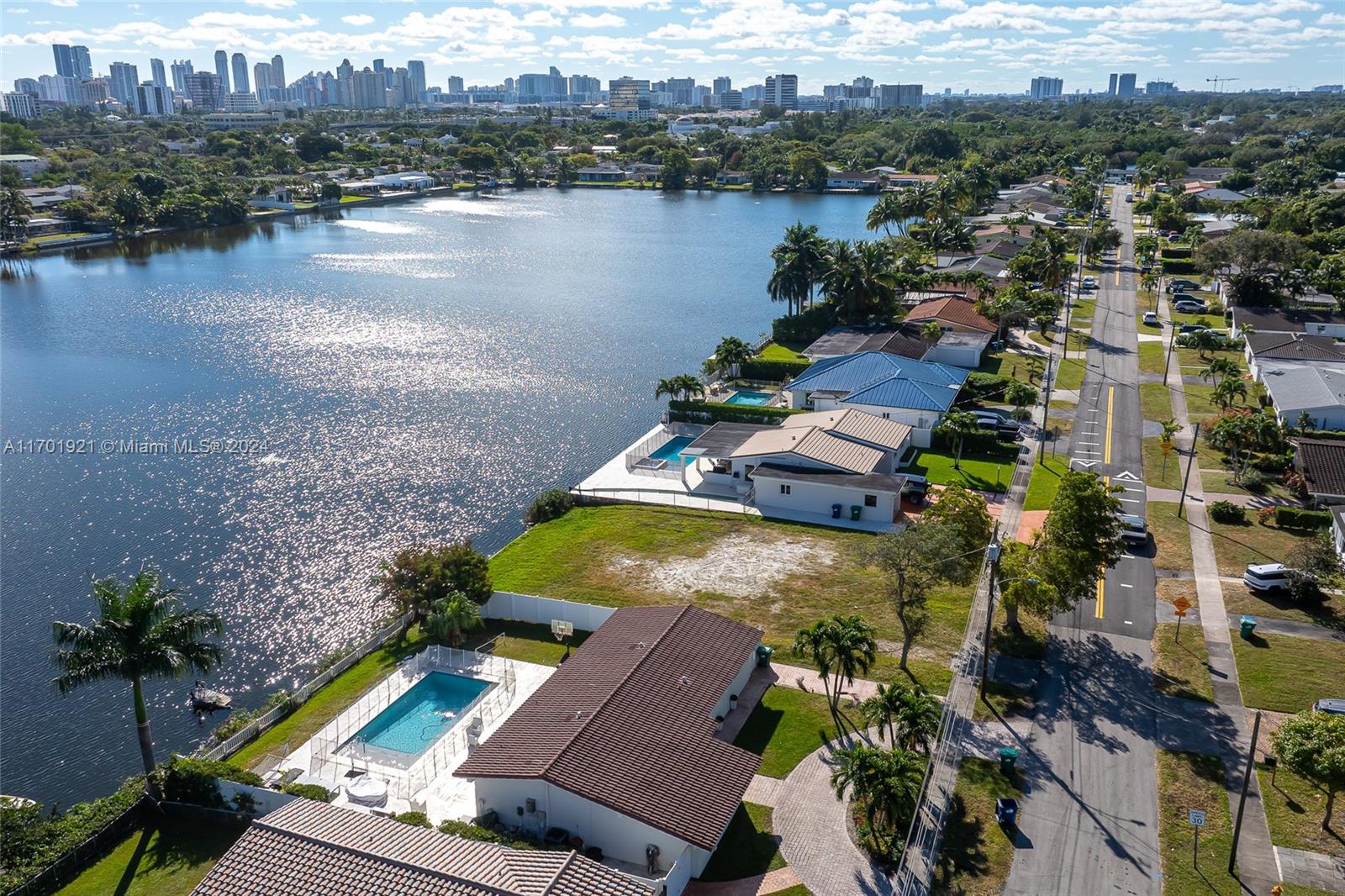 21301 NE 24th Ct, Miami, Florida image 8