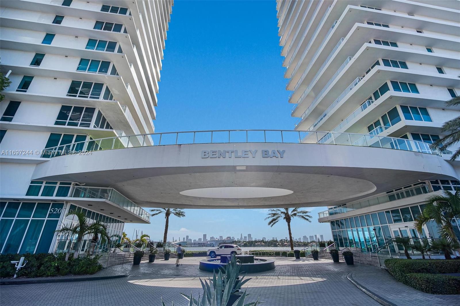 540 West Ave #914, Miami Beach FL 33139