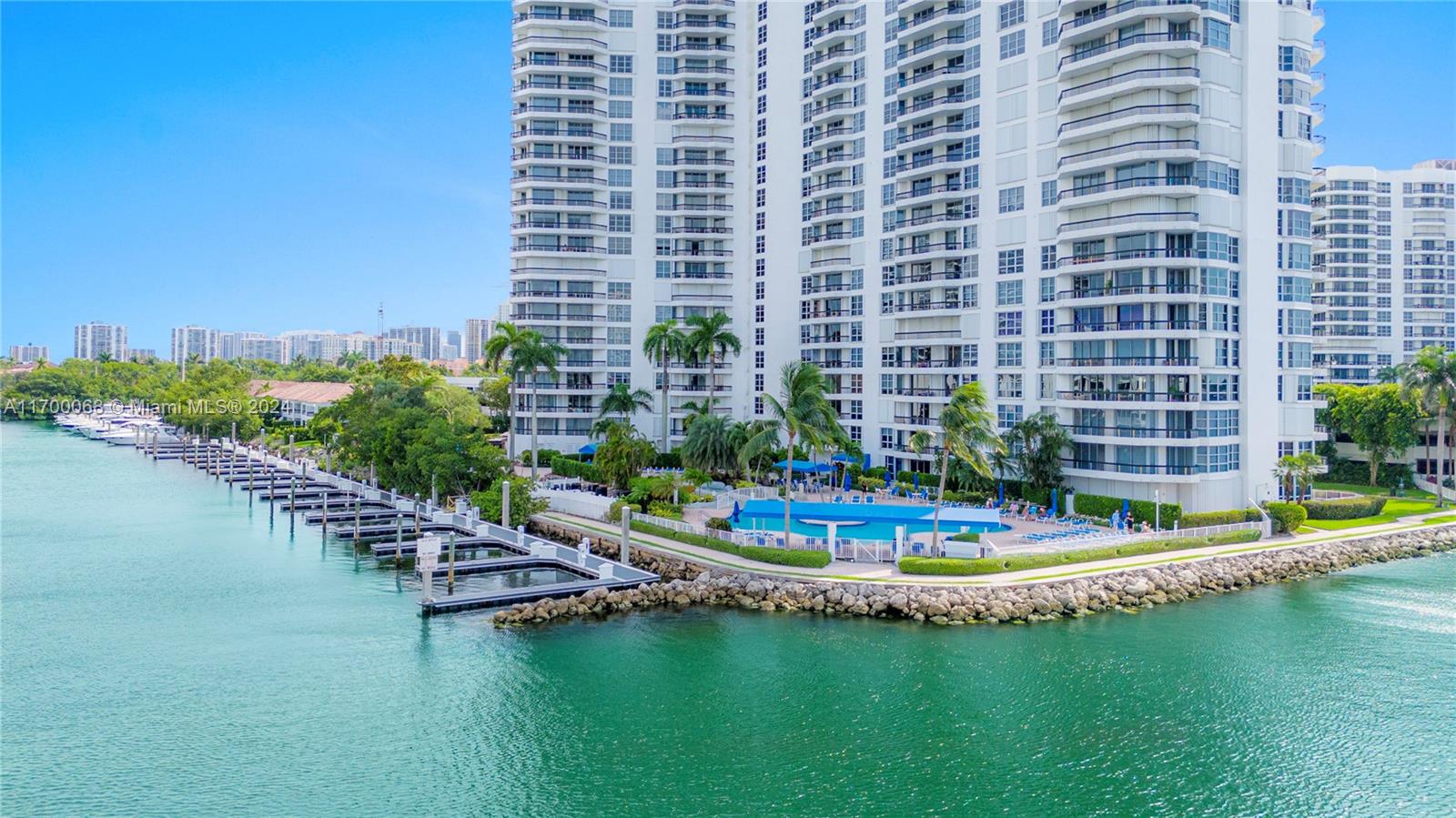 3530 Mystic Pointe Dr #1408, Aventura, Florida image 34