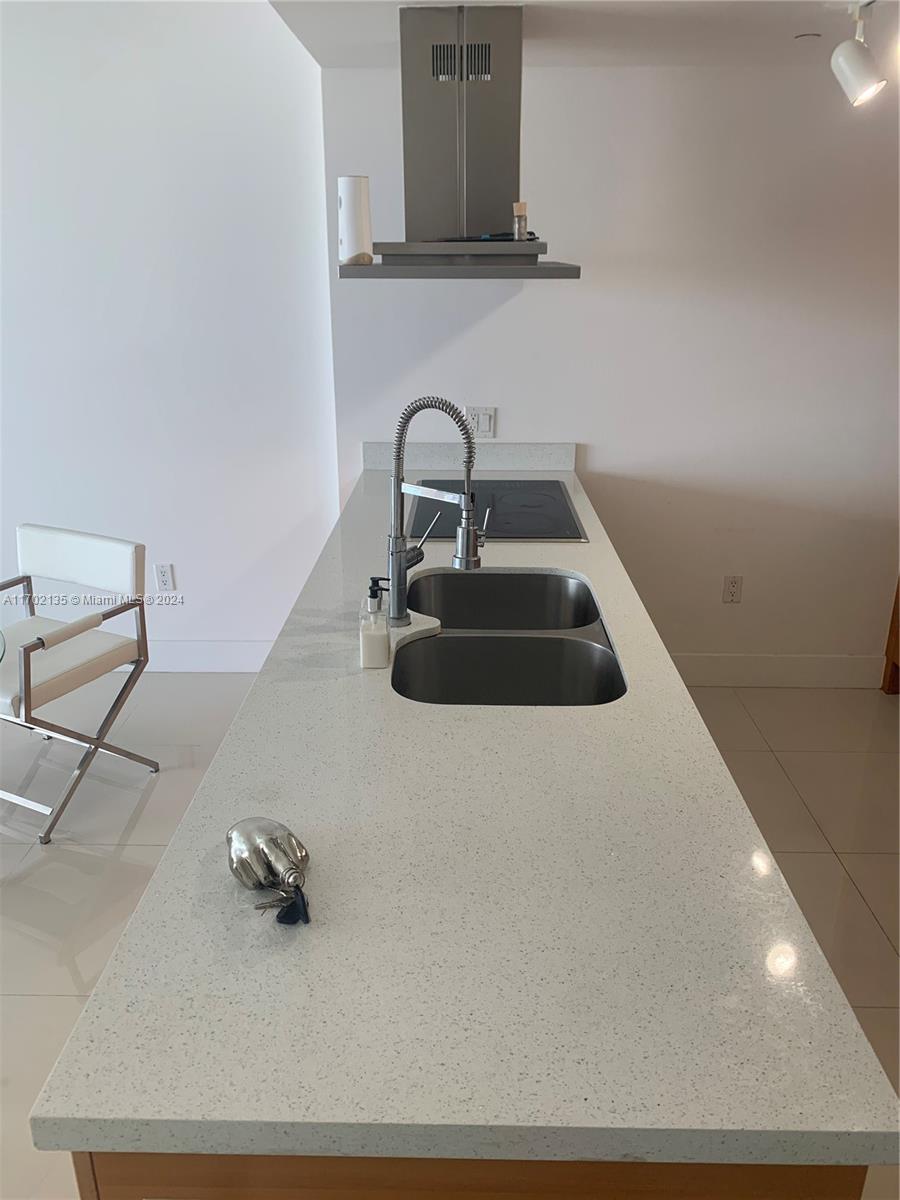 495 Brickell Ave #1709, Miami FL 33131