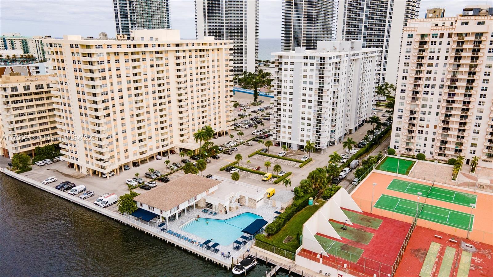 1849 S Ocean Dr #1412, Hallandale Beach, Florida image 13