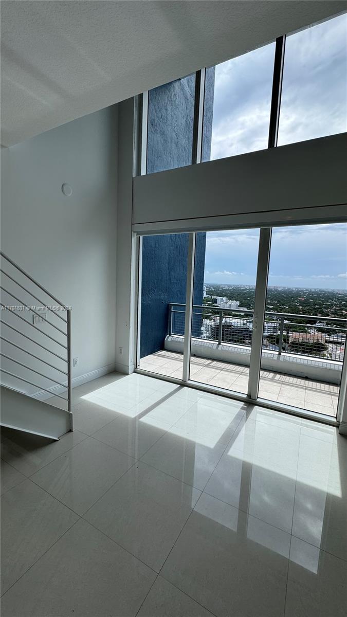 60 SW 13th St #3015, Miami FL 33130