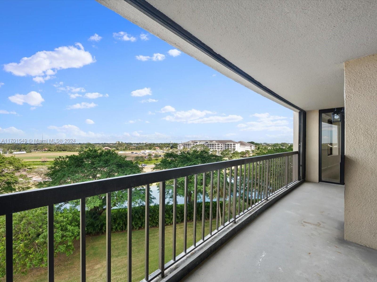 2480 Presidential Way #702, West Palm Beach, Florida image 29