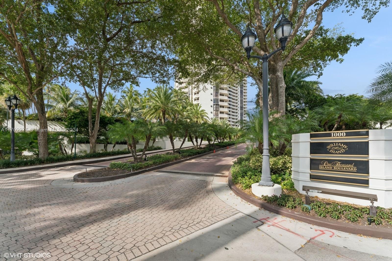 1000 W Island Blvd #2911, Aventura, Florida image 7