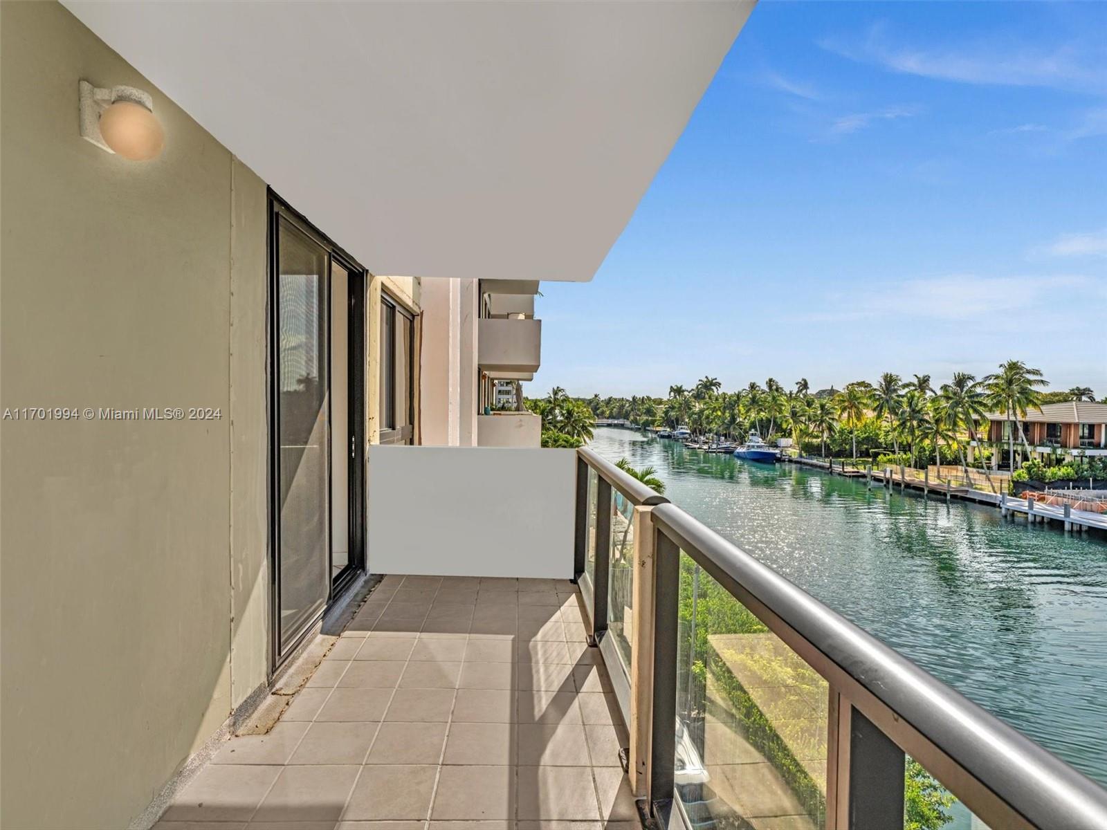 Residential, Bay Harbor Islands, Florida image 22