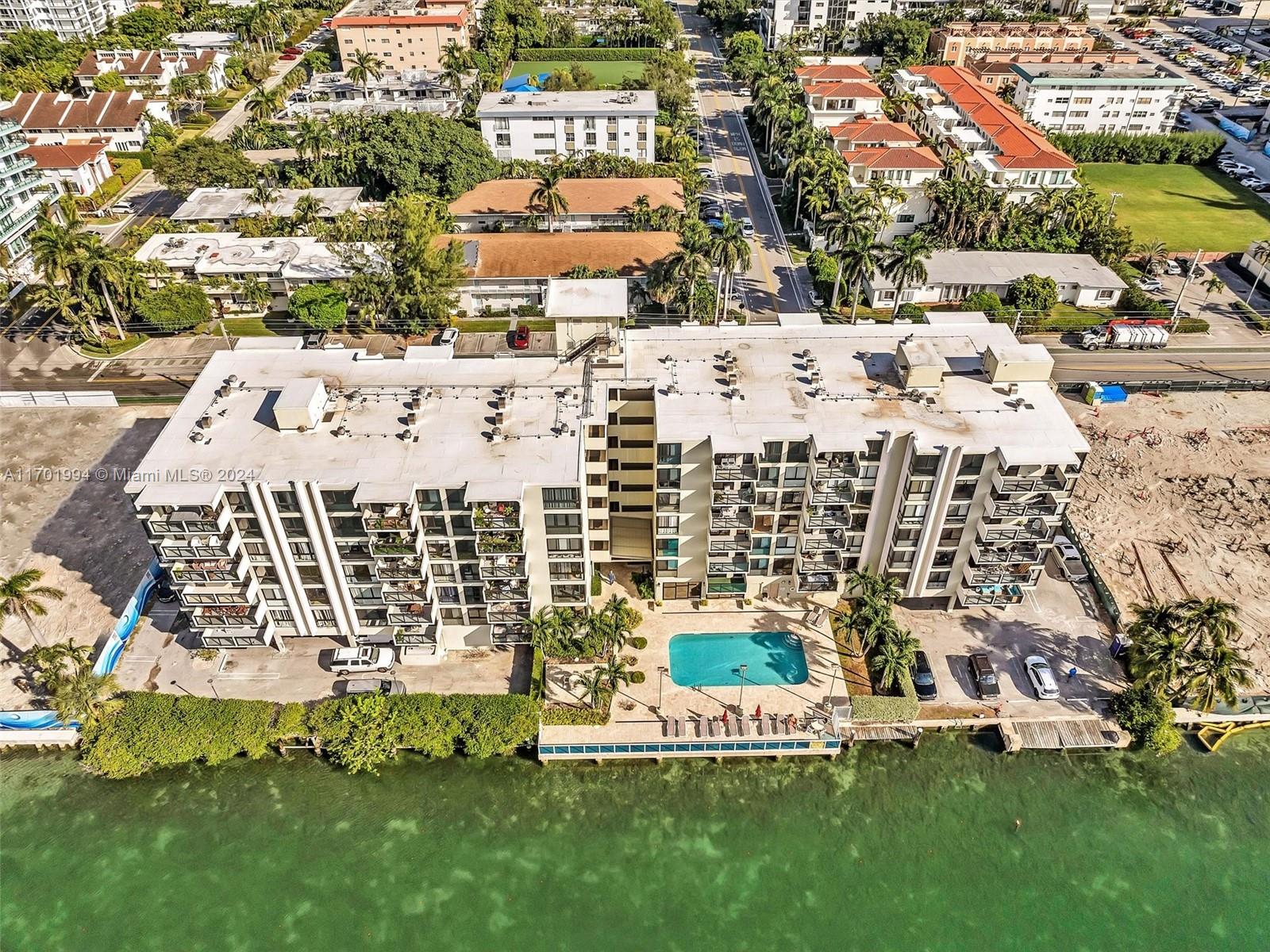 Residential, Bay Harbor Islands, Florida image 48