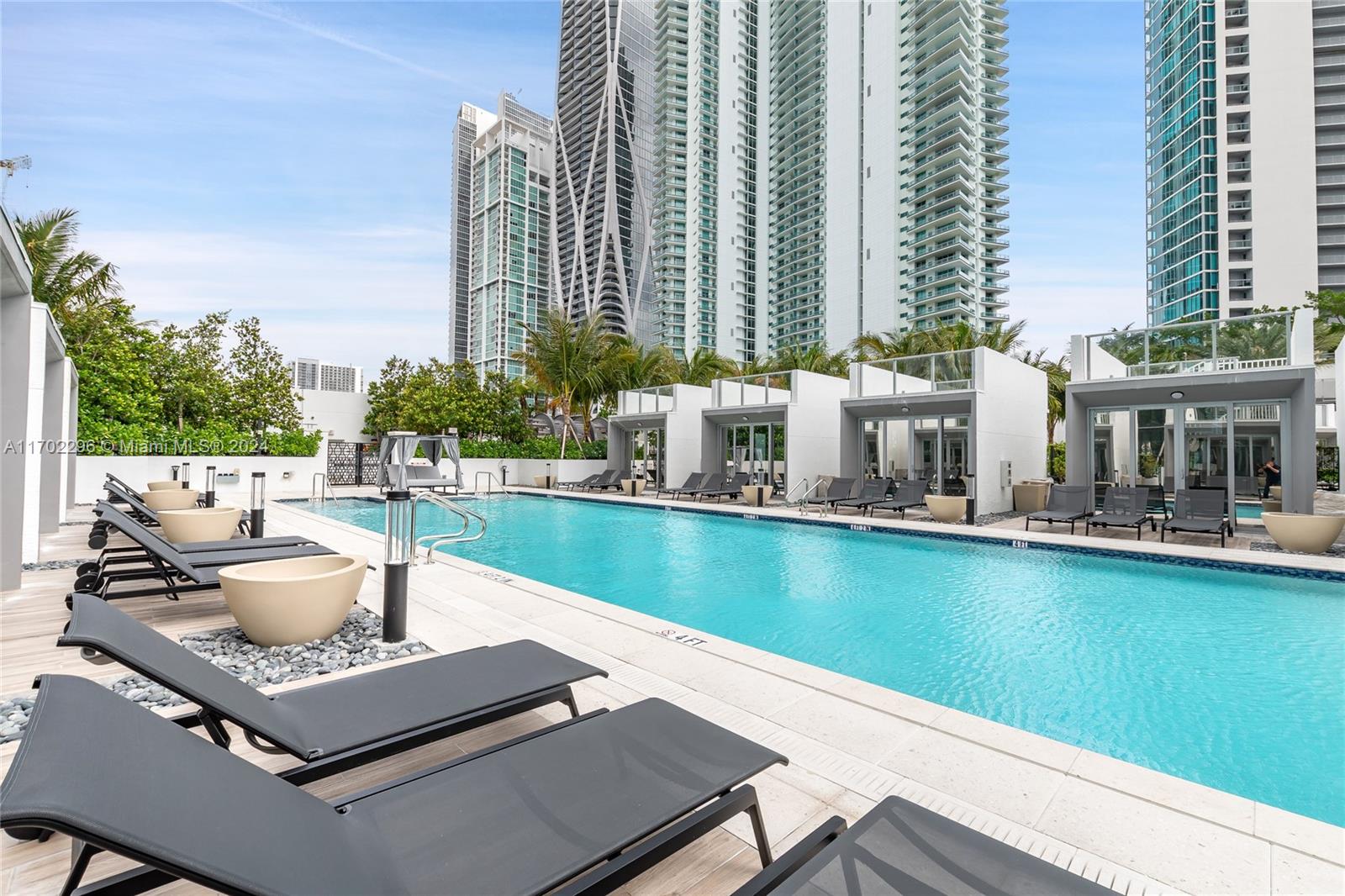 851 NE 1st Ave #3304, Miami FL 33132