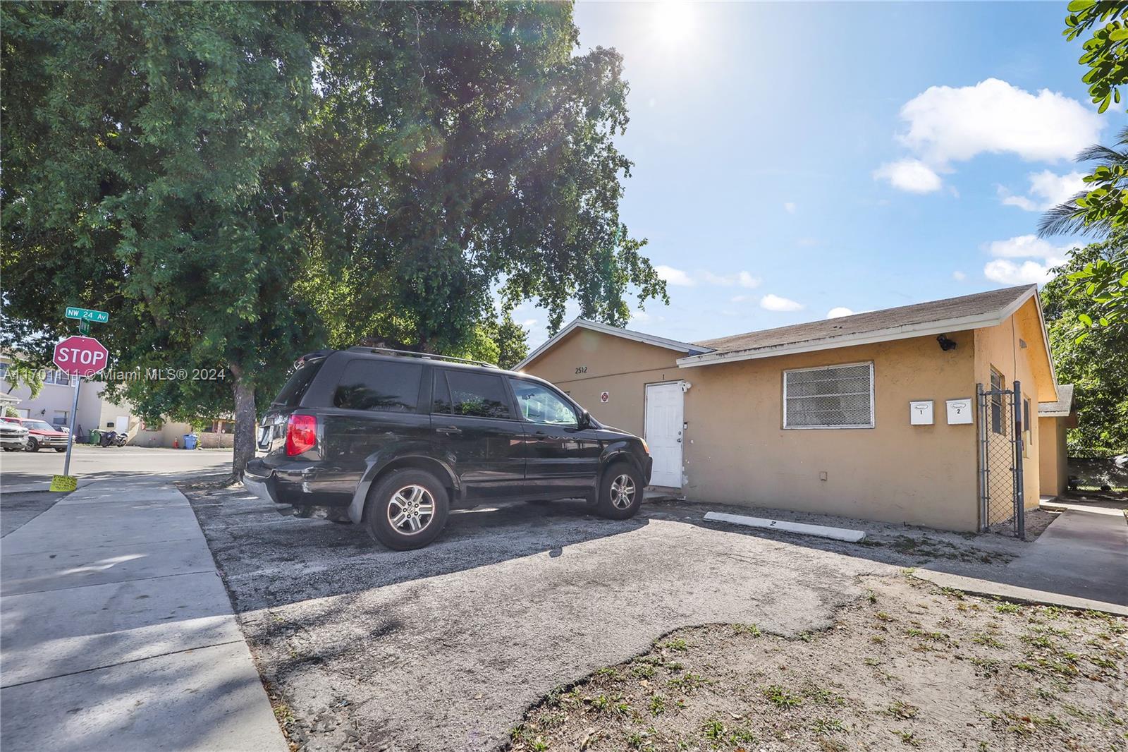 2512 NW 9th Pl, Fort Lauderdale, Florida image 1