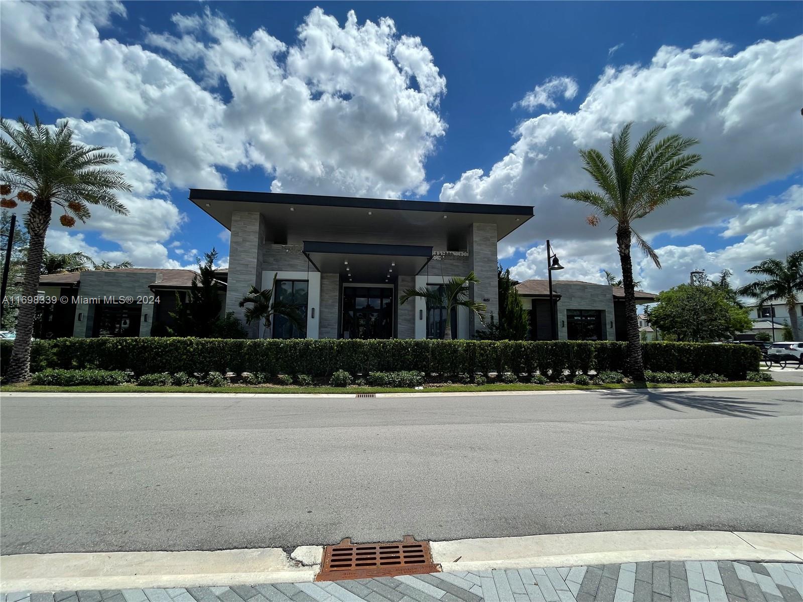 8001 NW 41 St #409, Doral, Florida image 1