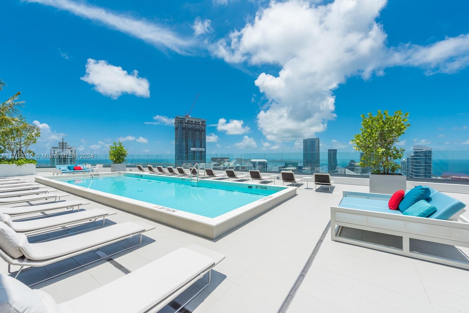 45 SW 9th St #2705, Miami FL 33130