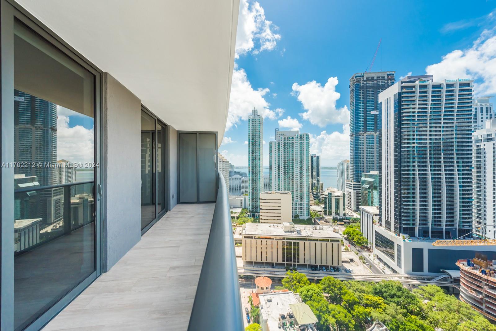 45 SW 9th St #2705, Miami FL 33130
