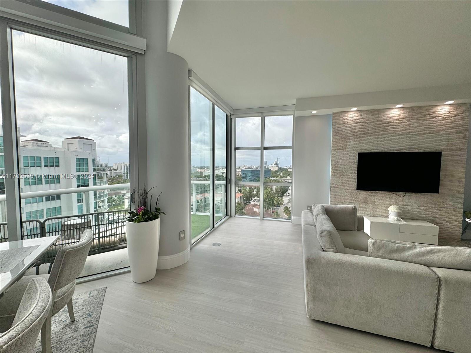3131 NE 188th St #21207, Aventura FL 33180
