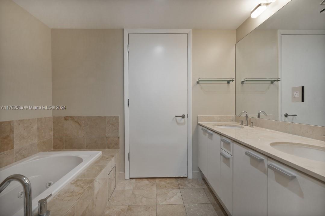 3131 NE 188th St #21207, Aventura, Florida image 24