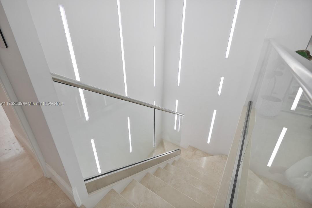 3131 NE 188th St #21207, Aventura FL 33180